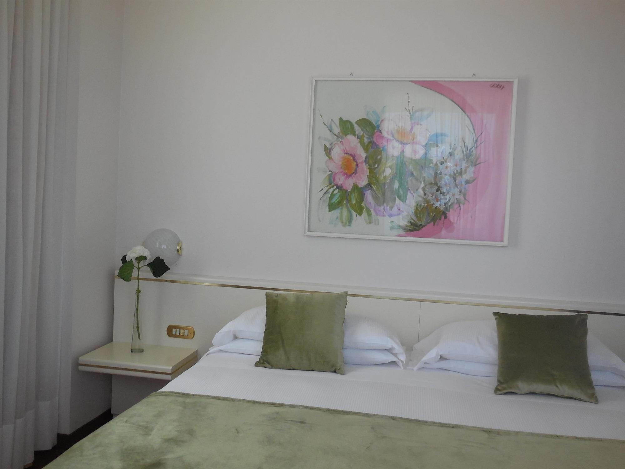 สตาร์โฮเทล คริสตัลโล พาเลซ Hotel แบร์กาโม ภายนอก รูปภาพ