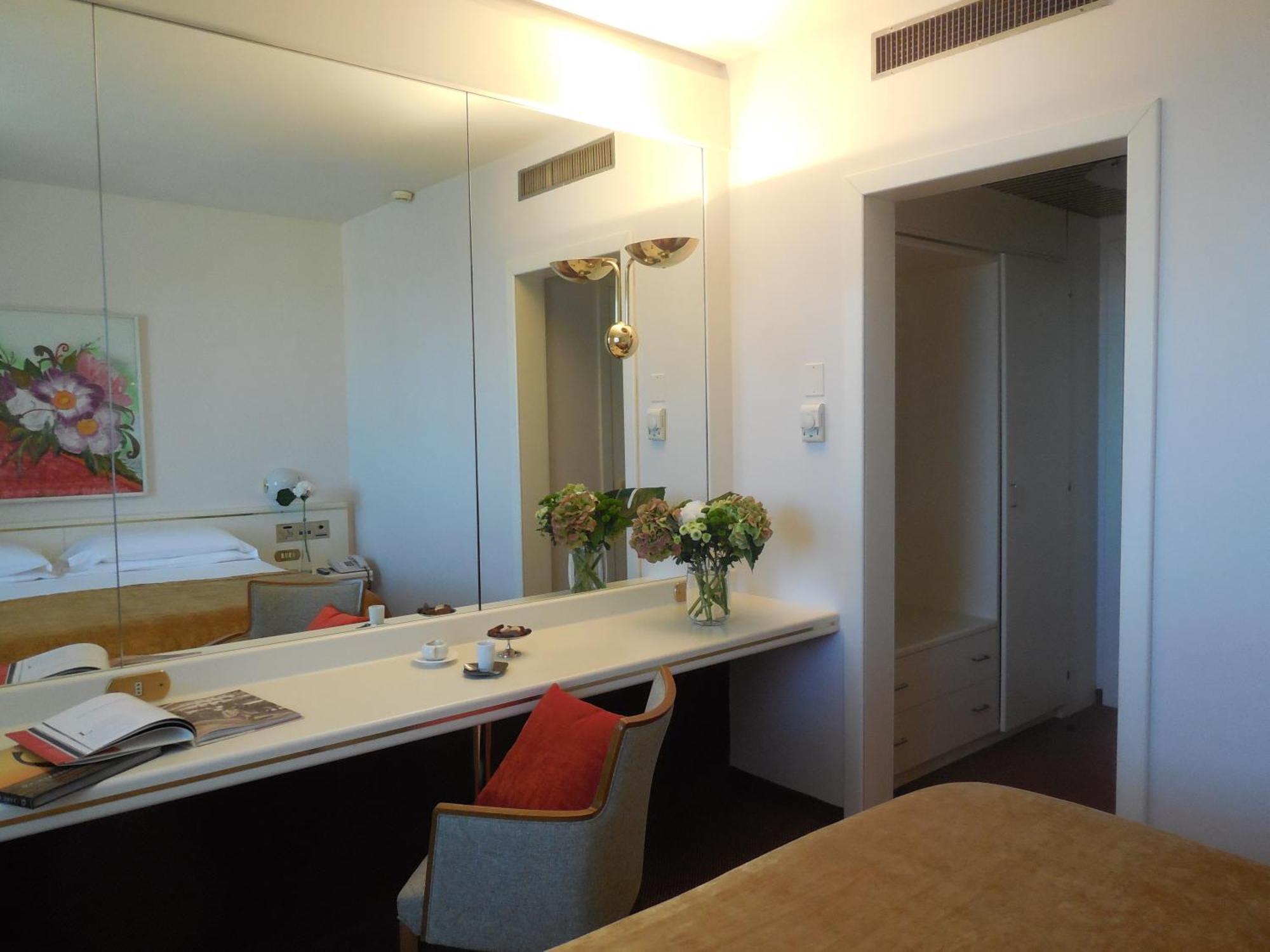 สตาร์โฮเทล คริสตัลโล พาเลซ Hotel แบร์กาโม ภายนอก รูปภาพ